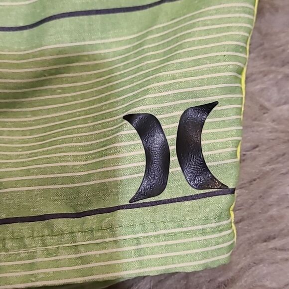Hurley boys green, bright yellow and black stripped board shorts size 16 - Picture 2 of 5